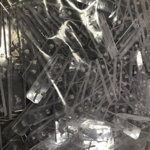 Particolari di piccolo formato in lexan fresato